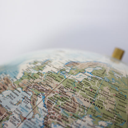 Magellan Vasa Globus 32 cm moderne Halterung ohne Meridian mit Holzfuß